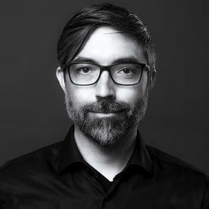 Maxim Fris_sv_kv_red